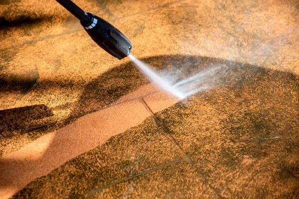 How to Use a Power Washer Laurel DE